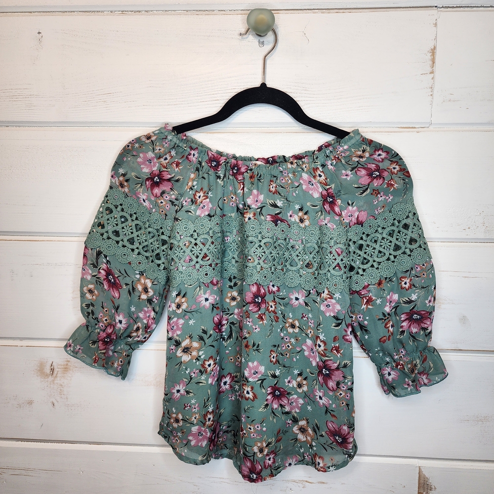 Knitworks Pink and Green Ruffled Off Shoulders Blouse M 10/12